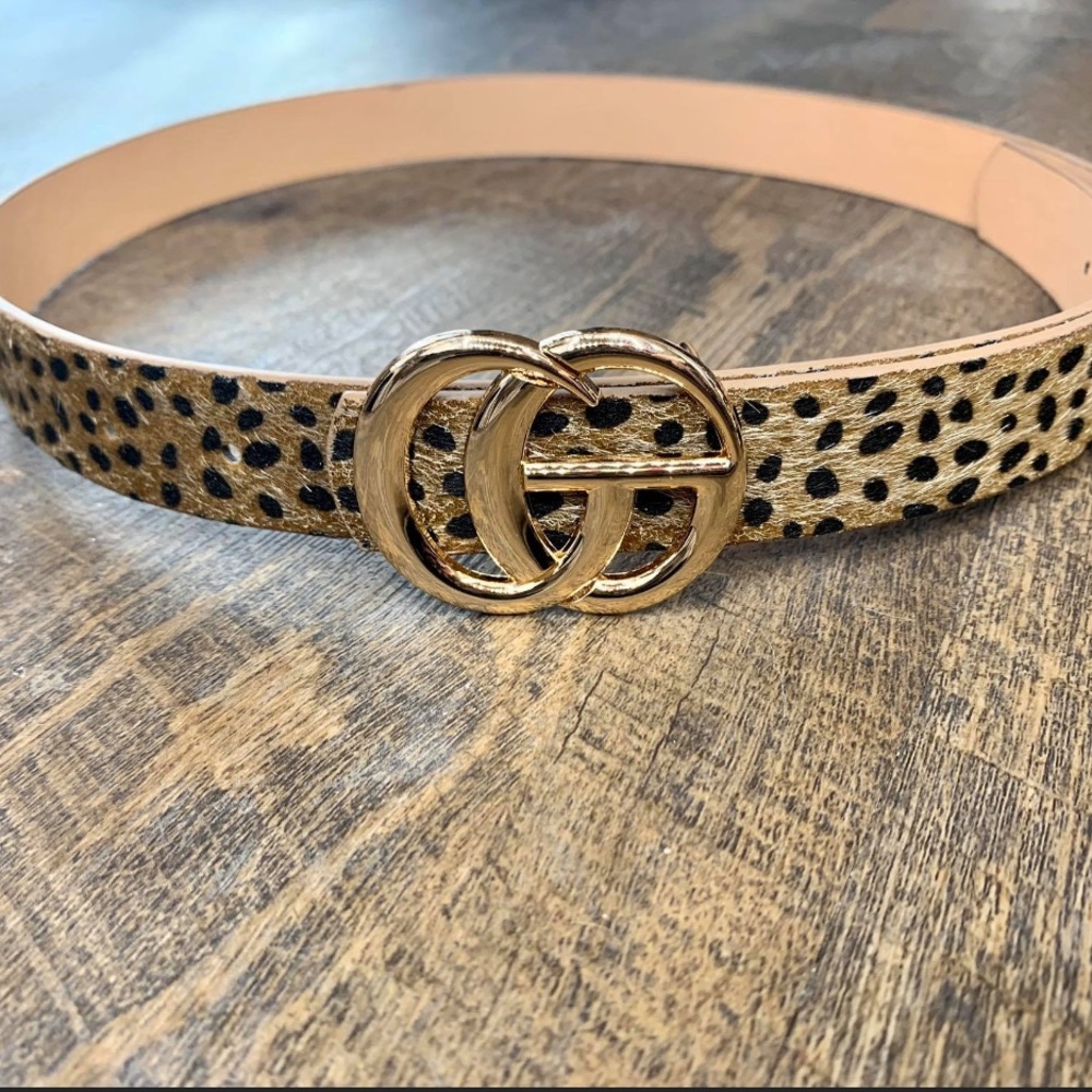 G BELT IN LEOPARD PRINT. One size fits most